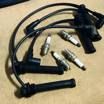 Kit Cables Bujia Y Bujías Para Chery Tiggo 2.0 08-15 130mm