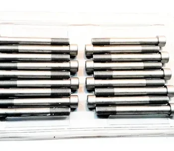 Bulones Tapa Cilindros Para Mitsubishi Hyundai L200 /300 2.5