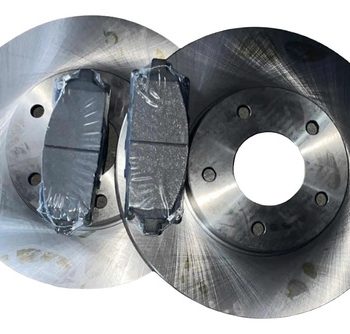 Juego Kit Discos Y Pastillas Freno Nissan Xtrail T30 2003-07