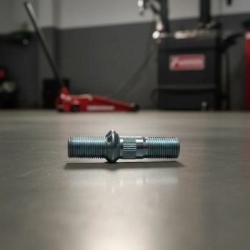 Bulon Rueda Trasera Izquierda Para Hyundai Hd65-hd72-hd78