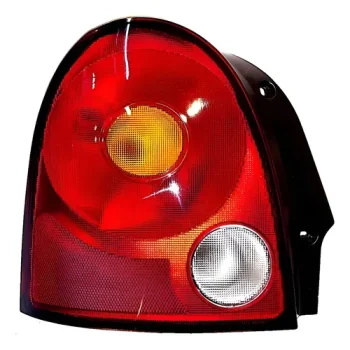 Faro Trasero Izquierdo Lado Conductor Chery Qq 2010-2015